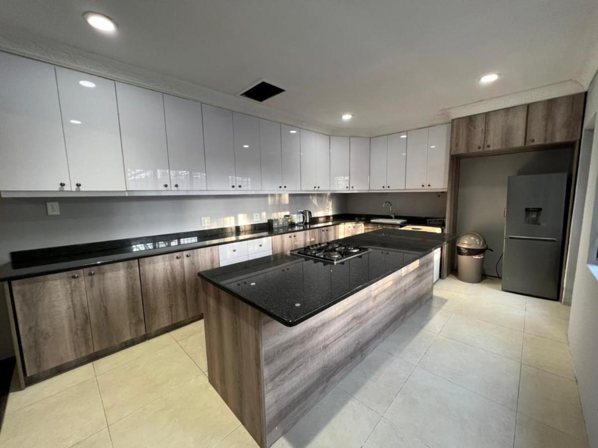 Durban Italian Villa 1&2 Zewnętrze zdjęcie